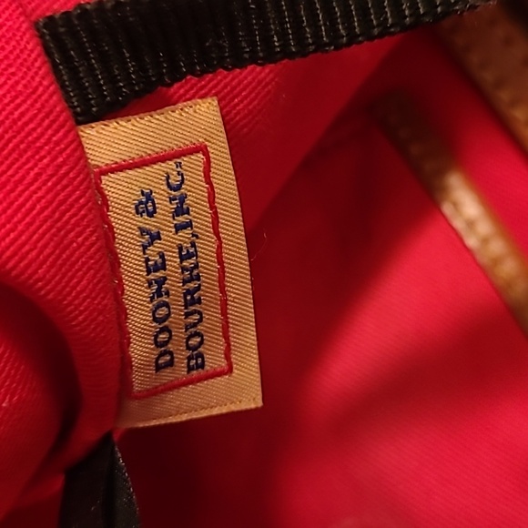 GUC Huge Snakeskin Dooney and Burke bag! - Picture 5 of 8